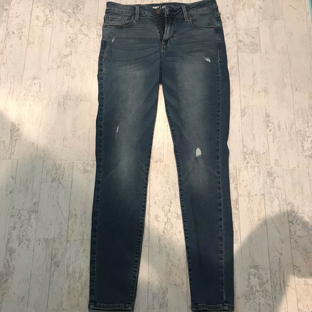 DONATED Women’s Old Navy Rockstar Ripped Jeans